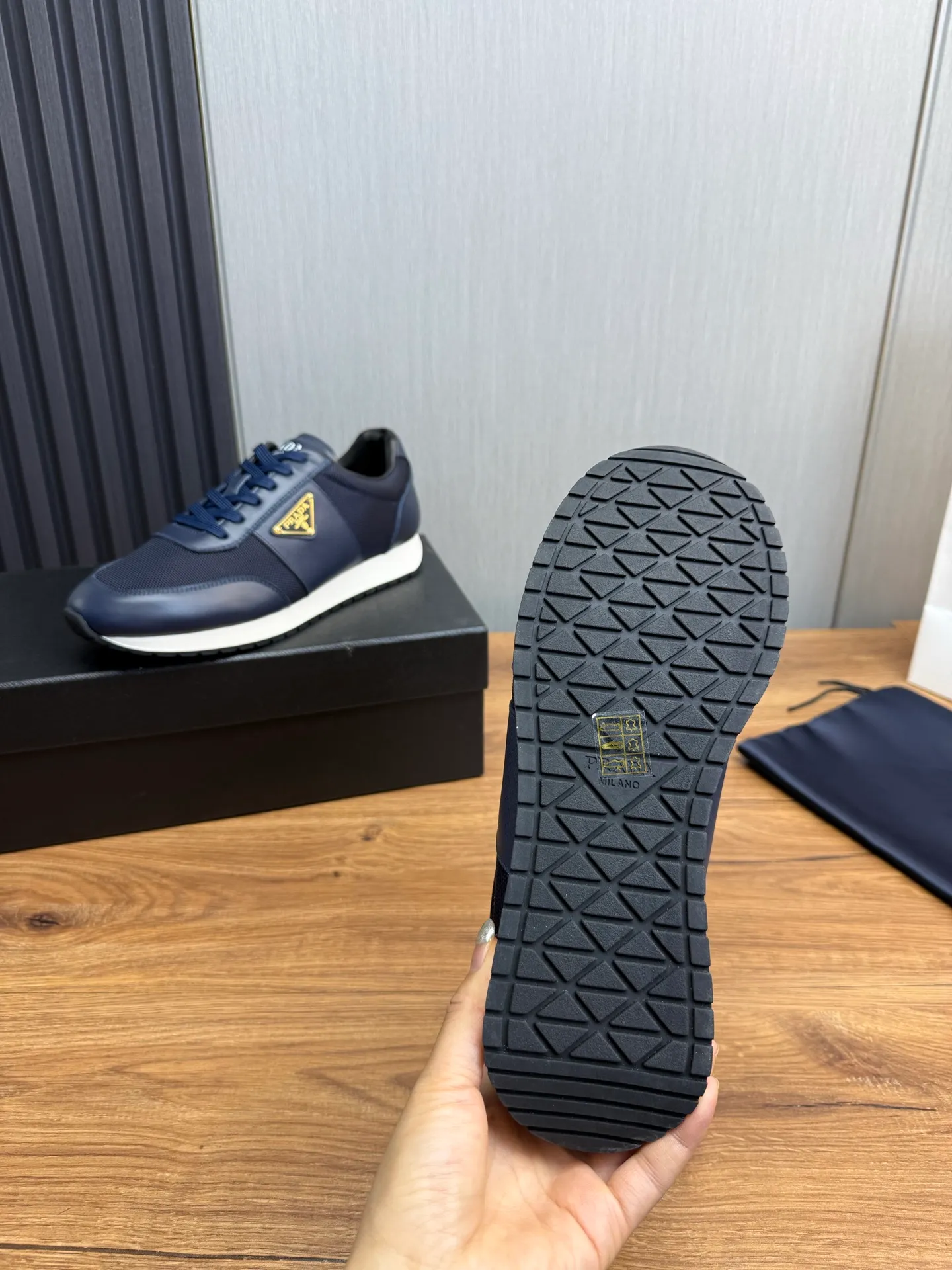 Men's shoes 💰760💰 [PRADA] New models synchronized with the official website, high-quality shipments ✔️Best sellers🔥 Original cowhide with mesh surface + cowhide lining, 1🆚1 replica, original bottom, 38-45 (men's 45 is custom-made and cannot be returned)